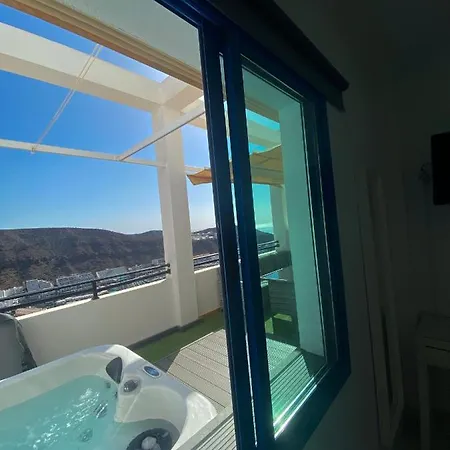 Puerto Rico With Outdoor Jacuzzi Apartment